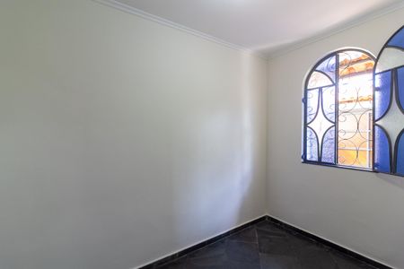 Casa à venda com 250m², 4 quartos e 5 vagas Suíte 2