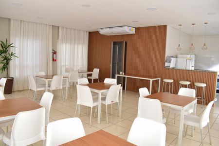 Apartamento para alugar com 49m², 2 quartos e 1 vagaÁrea comum - Salão de festas