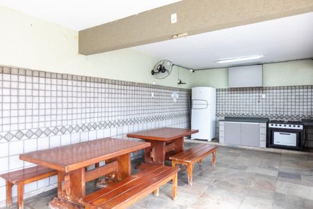 Apartamento à venda com 110m², 3 quartos e 2 vagas Apartamento à venda com 110m², 3 quartos e 2 vagasÁrea Comum - Churrasqueira