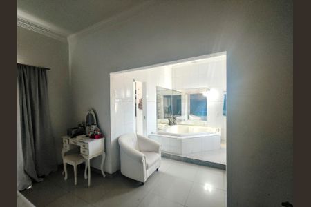 Casa para alugar com 140m², 2 quartos e 4 vagas Casa para alugar com 140m², 2 quartos e 4 vagasSuíte