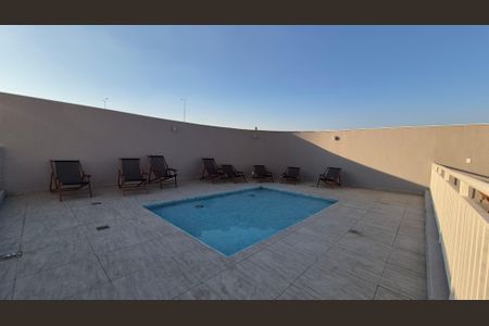 Apartamento à venda com 37m², 2 quartos e sem vagaÁrea comum - Piscina