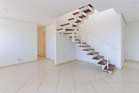 Apartamento à venda com 194m², 4 quartos e 3 vagas Apartamento à venda com 194m², 4 quartos e 3 vagasSala