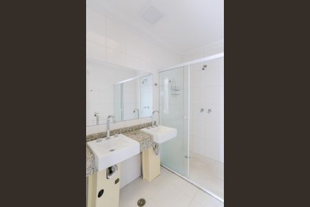 Apartamento à venda com 194m², 4 quartos e 3 vagas Apartamento à venda com 194m², 4 quartos e 3 vagasSuíte 3