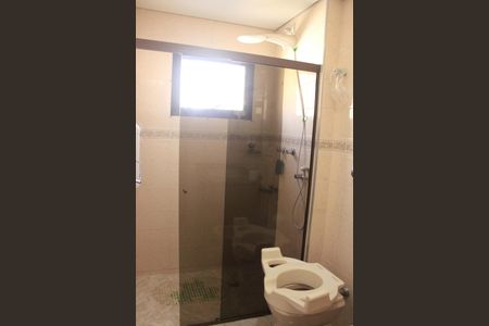 Apartamento à venda com 118m², 3 quartos e 2 vagasBanheiro da Suite