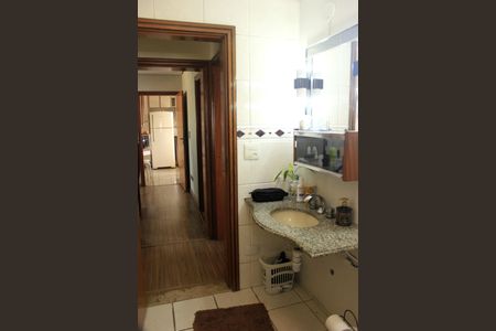 Apartamento à venda com 118m², 3 quartos e 2 vagasBanheiro social