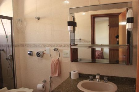 Apartamento à venda com 118m², 3 quartos e 2 vagasBanheiro da Suite