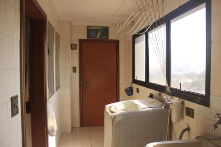 Apartamento à venda com 118m², 3 quartos e 2 vagasÁrea de Serviço