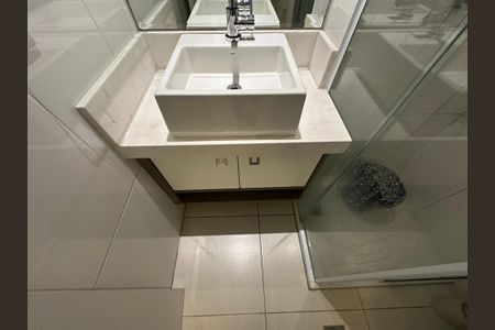 Apartamento para alugar com 62m², 2 quartos e 1 vaga Apartamento para alugar com 62m², 2 quartos e 1 vagaBanheiro