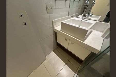 Apartamento para alugar com 62m², 2 quartos e 1 vaga Apartamento para alugar com 62m², 2 quartos e 1 vagaBanheiro