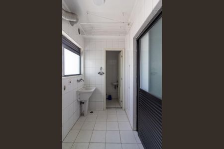 Apartamento à venda com 95m², 3 quartos e 2 vagas Apartamento à venda com 95m², 3 quartos e 2 vagasÁrea de Serviço