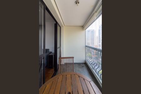 Apartamento à venda com 95m², 3 quartos e 2 vagas Apartamento à venda com 95m², 3 quartos e 2 vagasVaranda