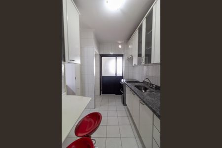 Apartamento à venda com 95m², 3 quartos e 2 vagas Apartamento à venda com 95m², 3 quartos e 2 vagasCozinha