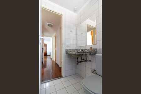 Apartamento à venda com 95m², 3 quartos e 2 vagas Apartamento à venda com 95m², 3 quartos e 2 vagasBanheiro Social