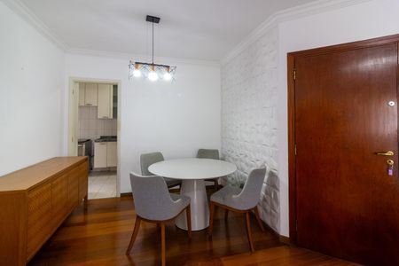 Apartamento à venda com 95m², 3 quartos e 2 vagas Apartamento à venda com 95m², 3 quartos e 2 vagasSala de Jantar