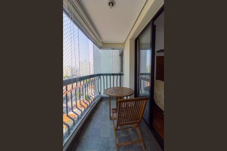 Apartamento à venda com 95m², 3 quartos e 2 vagas Apartamento à venda com 95m², 3 quartos e 2 vagasVaranda