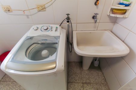 Apartamento à venda com 90m², 3 quartos e 2 vagas Apartamento à venda com 90m², 3 quartos e 2 vagasÁrea de Serviço