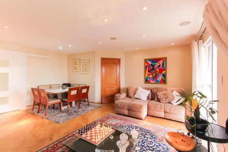 Apartamento à venda com 90m², 3 quartos e 2 vagas Apartamento à venda com 90m², 3 quartos e 2 vagasSala