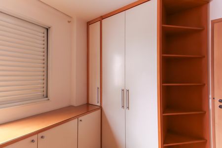 Apartamento à venda com 90m², 3 quartos e 2 vagas Apartamento à venda com 90m², 3 quartos e 2 vagas Suíte 2