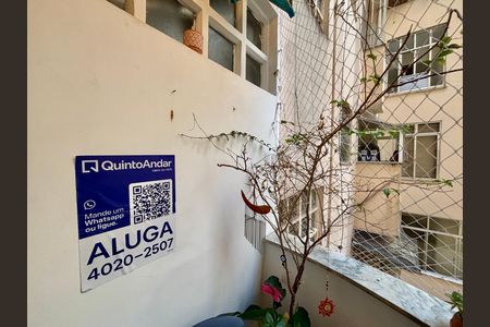 Placa de apartamento para alugar com 2 quartos, 70m² em Copacabana, Rio de Janeiro
