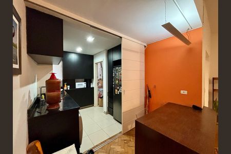 Cozinha de apartamento para alugar com 2 quartos, 70m² em Copacabana, Rio de Janeiro