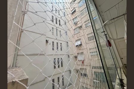 Área de serviço - vista de apartamento para alugar com 2 quartos, 70m² em Copacabana, Rio de Janeiro
