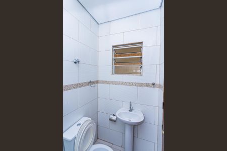 Banheiro de apartamento para alugar com 1 quarto, 50m² em Vila Arcadia, São Paulo