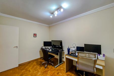Apartamento à venda com 140m², 3 quartos e 1 vagaQuarto 2