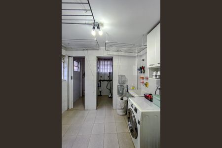 Apartamento à venda com 140m², 3 quartos e 1 vagaÁrea de Serviço