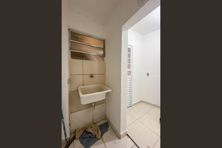 Casa para alugar com 39m², 1 quarto e sem vagaÁrea de Serviço