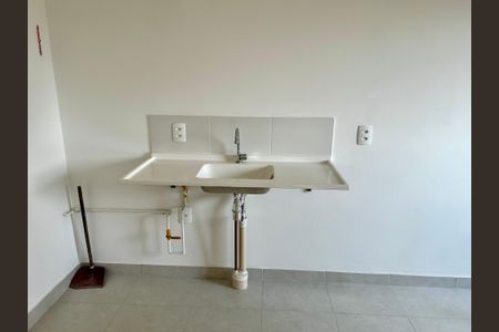 Apartamento para alugar com 32m², 2 quartos e sem vagaCozinha e Área de Serviço