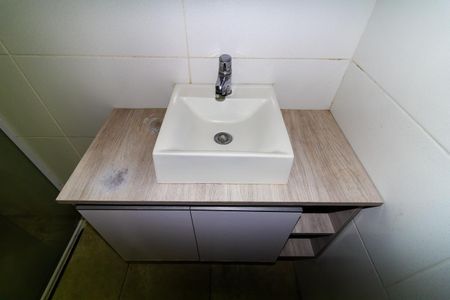 Apartamento para alugar com 60m², 2 quartos e sem vaga Apartamento para alugar com 60m², 2 quartos e sem vagaBanheiro