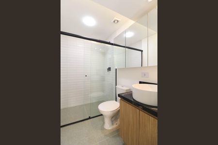 Apartamento à venda com 85m², 2 quartos e sem vaga Apartamento à venda com 85m², 2 quartos e sem vagaBanheiro Social