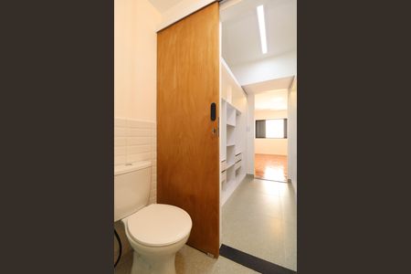 Apartamento à venda com 85m², 2 quartos e sem vaga Apartamento à venda com 85m², 2 quartos e sem vagaBanheiro da Suíte