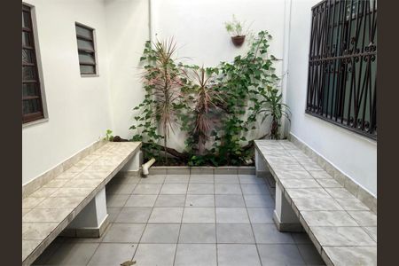 Casa à venda com 117m², 3 quartos e sem vaga