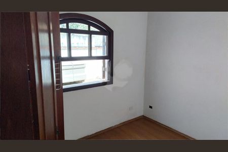 Casa à venda com 95m², 2 quartos e 2 vagas
