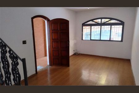 Casa à venda com 95m², 2 quartos e 2 vagas