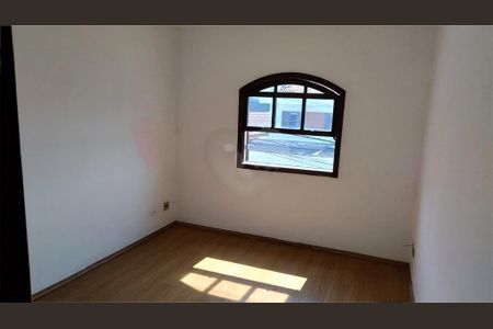 Casa à venda com 95m², 2 quartos e 2 vagas