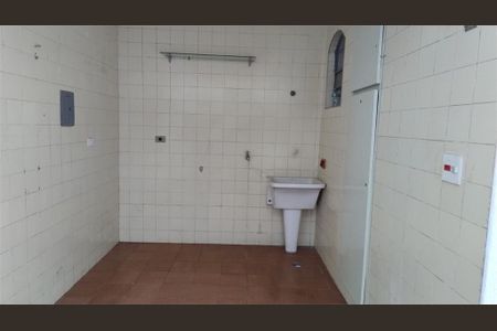 Casa à venda com 95m², 2 quartos e 2 vagas