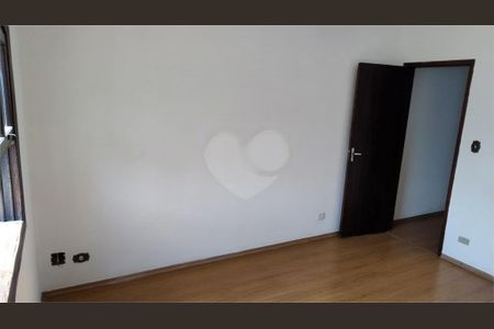 Casa à venda com 95m², 2 quartos e 2 vagas