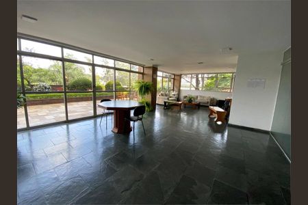 Apartamento à venda com 72m², 2 quartos e 1 vaga