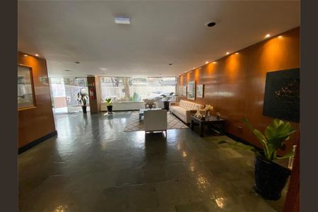 Apartamento à venda com 72m², 2 quartos e 1 vaga