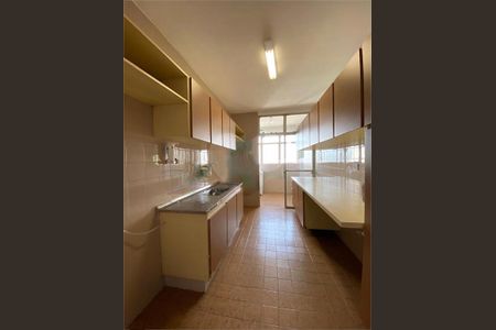 Apartamento à venda com 72m², 2 quartos e 1 vaga