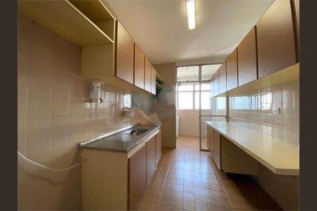 Apartamento à venda com 72m², 2 quartos e 1 vaga