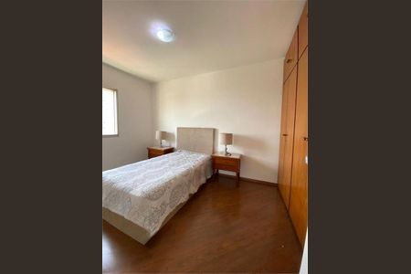 Apartamento à venda com 72m², 2 quartos e 1 vaga