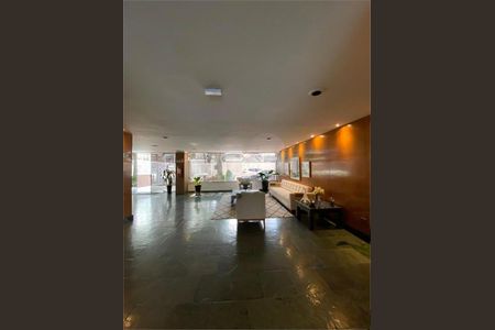 Apartamento à venda com 72m², 2 quartos e 1 vaga