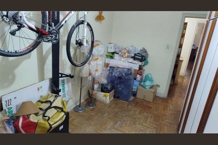 Casa à venda com 220m², 3 quartos e 2 vagas