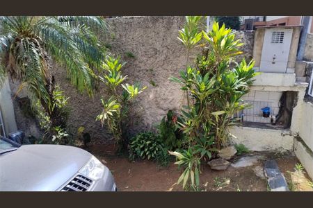 Casa à venda com 220m², 3 quartos e 2 vagas