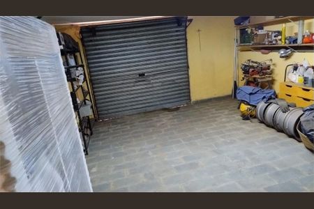 Casa à venda com 220m², 3 quartos e 2 vagas