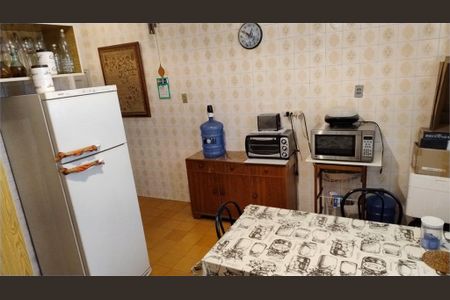 Casa à venda com 220m², 3 quartos e 2 vagas