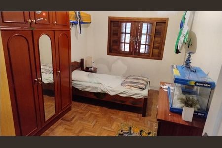 Casa à venda com 220m², 3 quartos e 2 vagas